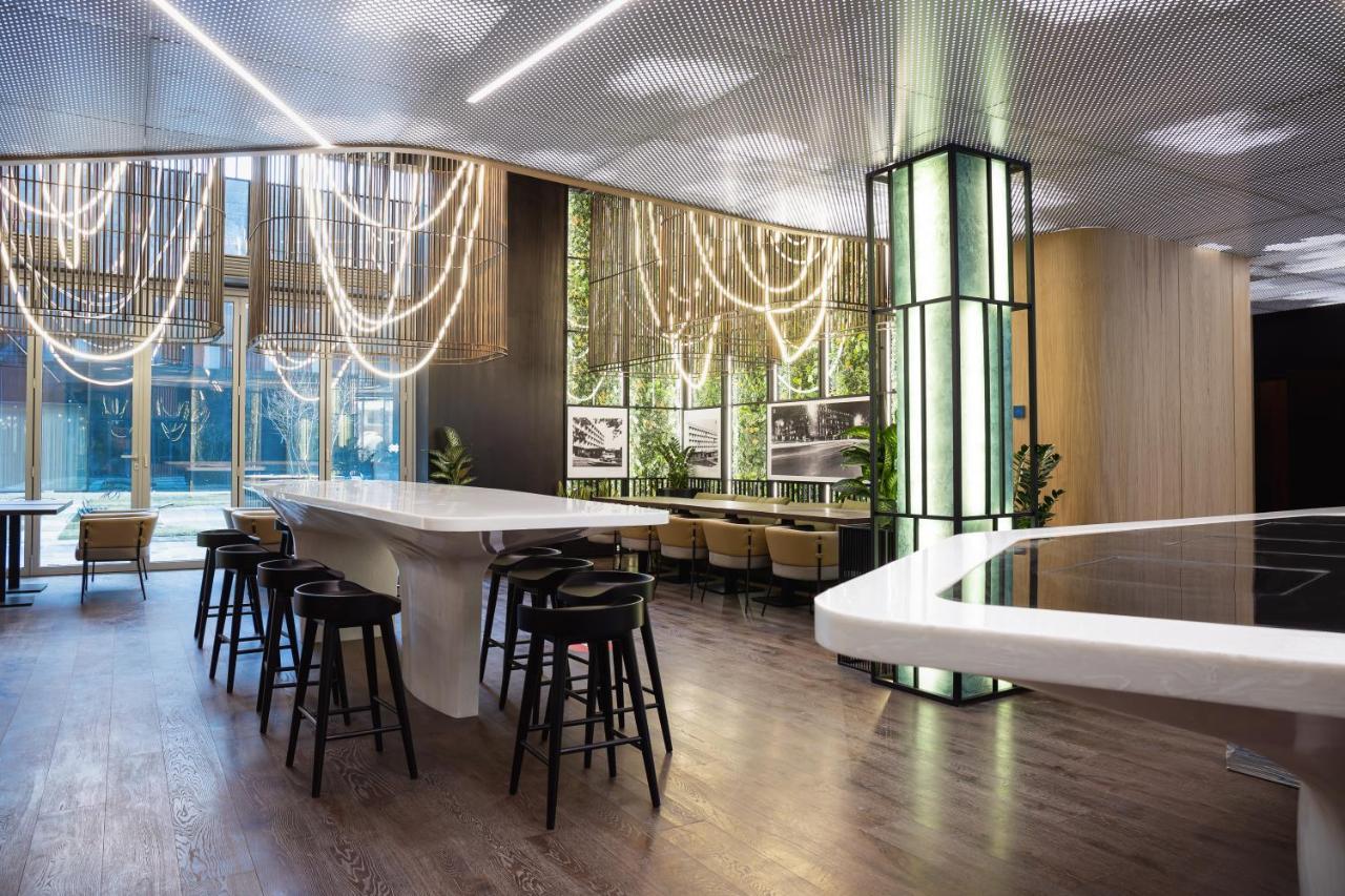 Novotel Living Almaty Jetisu Екстер'єр фото