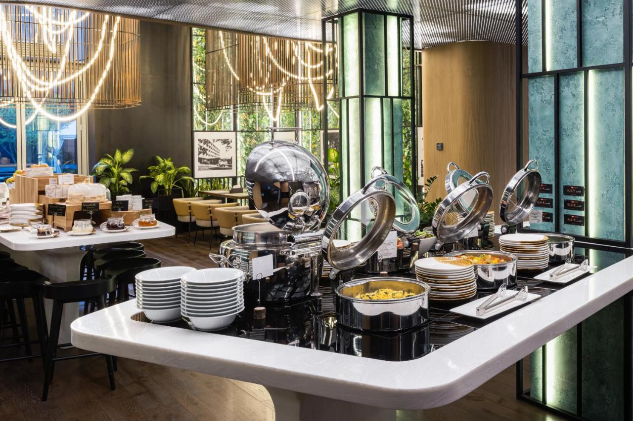 Novotel Living Almaty Jetisu Екстер'єр фото