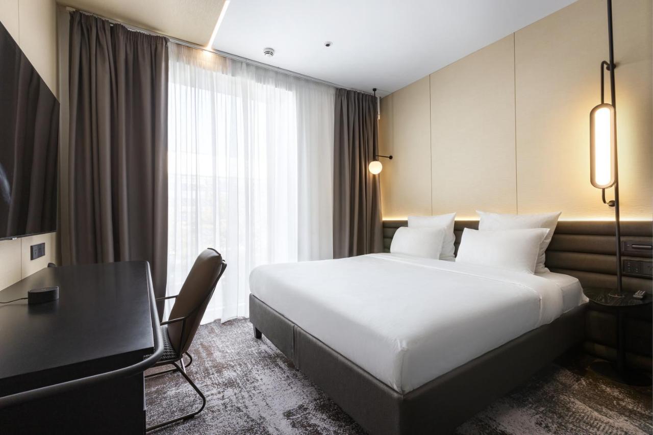 Novotel Living Almaty Jetisu Екстер'єр фото