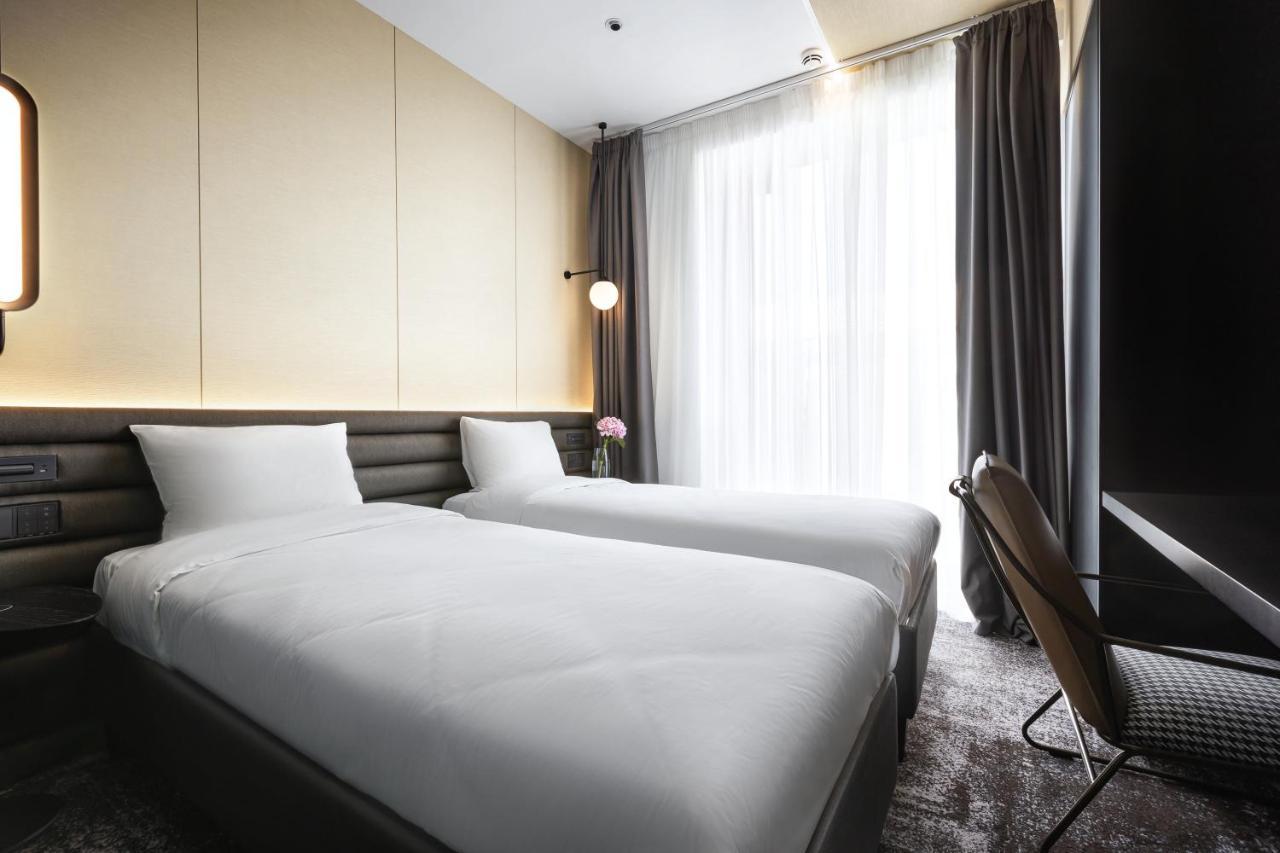 Novotel Living Almaty Jetisu Екстер'єр фото