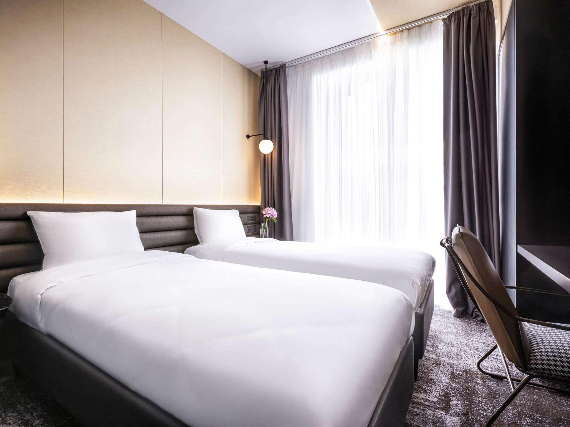 Novotel Living Almaty Jetisu Екстер'єр фото