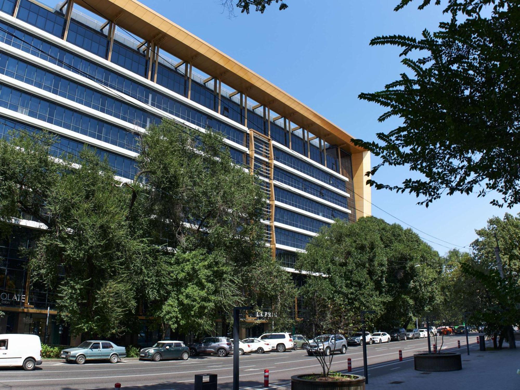 Novotel Living Almaty Jetisu Екстер'єр фото